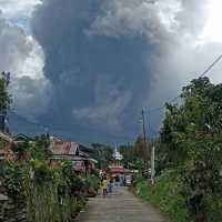 Gunung Marapi Meletus, Ketinggian Abu Capai 3 Km