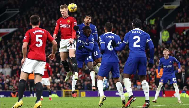     Manchester United vs Chelsea 2-1: Scott McTominay memborong dua gol kemenangan Setan Merah (premierleague.com)