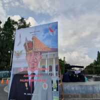 Dinobatkan Jadi Alumnus UGM Paling Memalukan, Jokowi Ingatkan Etika dan Sopan Santun