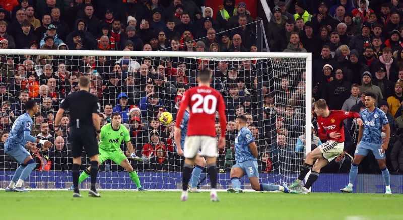     Manchester United vs Aston Villa 3-2: Rasmus Hojlund akhirnya pecah telor saat mencetak gol ke gawang Aston Villa di menit ke-82 sekaligus memastikan kemenangan dramatis Setan Merah (premierleague.com)