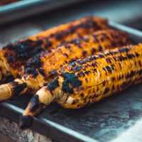 3 Resep Jagung Bakar Bumbu Pedas Manis untuk Sajian Malam Tahun Baru