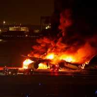 Video Mengerikan Pesawat Japan Airlines Terbakar, 367 Penumpang Sempat Terjebak