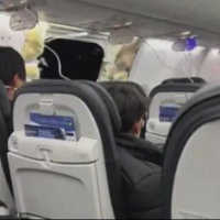 Jendela Pesawat Alaska Airlines Lepas Saat Mengudara, Penumpang: Ada Ledakan