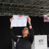 Menteri yang Diisukan Mundur dari Kabinet Kompak Pakai Baju Hitam Saat Nyoblos