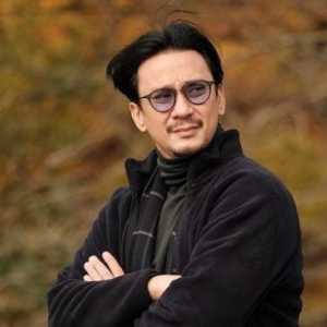 Tampil di Publik Pertama Kali Usai Geger Kasus Anaknya, Vincent Rompies Minta Maaf