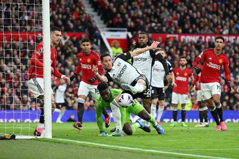     Manchester United vs Fulham 1-2: Setan Merah mengalami kekalahan pertama usai tak terkalahkan dalam lima laga terakhir (premierleague.com)