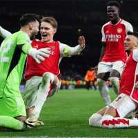 Hasil Liga Champions: Barcelona Lewati Napoli, Arsenal Akhiri Penantian 14 Tahun