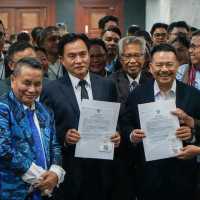 Deretan Pengacara yang Bela Prabowo-Gibran: Yusril, Hotman, Hingga OC Kaligis