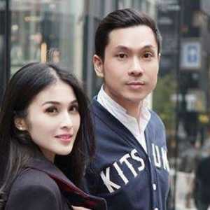 Sandra Dewi Hapus dan Unfollow Harvey Moeis di Sosmed, Ada Apa?