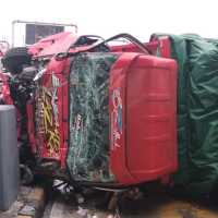 7 Fakta Kecelakaan Horor di Gerbang Tol Halim: 7 Mobil, Sopir Truk Tak Punya SIM