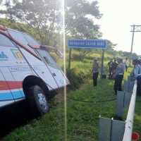 Kecelakaan Maut Tol Batang: Bus Rosalia Indah Terperosok Parit, 7 Tewas