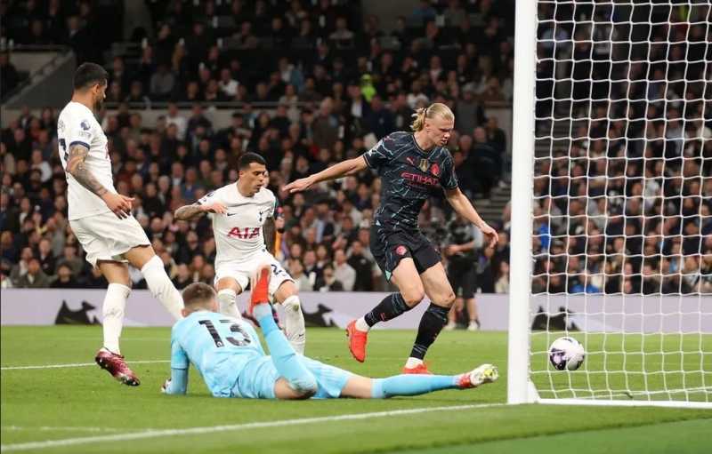     Tottenham Hotspur vs Manchester City 0-2: Erling Haaland mencetak dua gol dan membawa The Citizens kini naik ke puncak klasemen dan mendekati gelar juara Liga Inggris (premierleague.com)