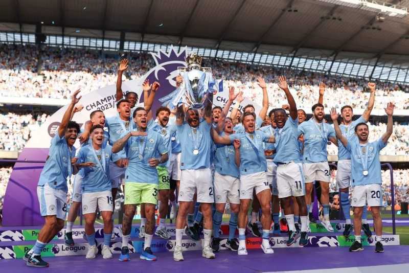     Manchester City meraih gelar juara Liga Premier Inggris, ini gelar ke-4 yang diraih Man City secara beruntun (premierleague.com)