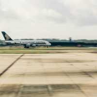 Pesawat Singapore Airlines Jenis Boeing Alami Turbulansi Parah: 1 Tewas, 30 Luka-luka