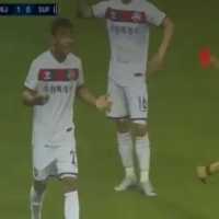 Baru 4 Menit Debut Bersama Suwon FC di Liga Korea, Pratama Arhan Dapat Kartu Merah