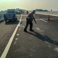 Kecelakaan Maut di Tol Cisumdawu: Luxio Ringsek Usai Tabrak Truk, 2 Tewas