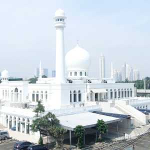 Masjid Al-Azhar Ungkap Alasan Gelar Sholat Idul Adha Hari Ini