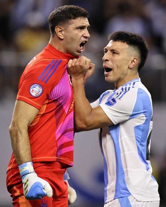     Argentina vs Ekuador 1-1, 4-2: Albiceleste lolos ke semifinal Copa America 2024, Emi Martinez menjadi pahlawan bagi Albiceleste (@copaamerica / x.com)