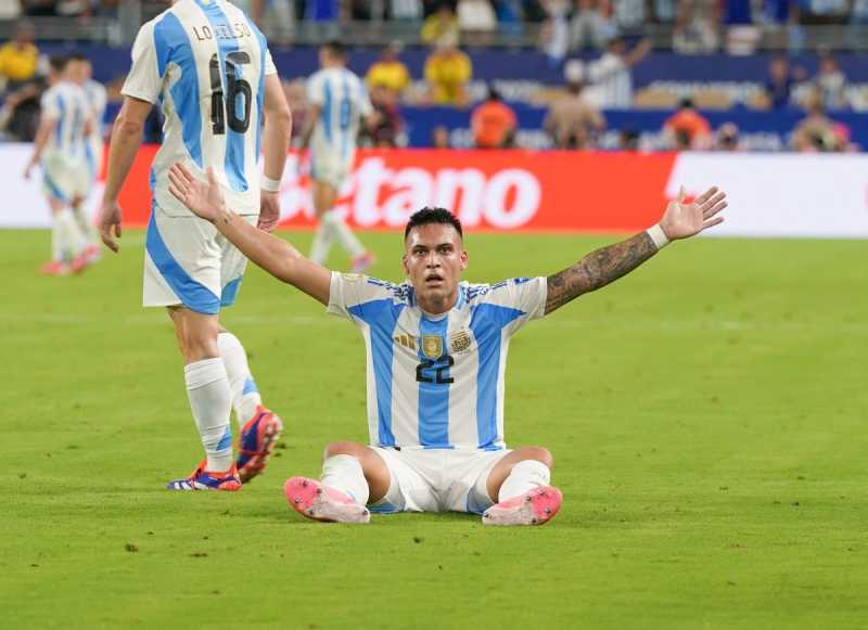     Argentina vs Kolombia: Lautaro Martinez mencetak gol kemenangan bagi Tim Tango ke gawang Tricolor (@argentina / x.com)