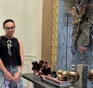 Wanda Hara Minta Maaf Usai Bercadar dan Ada di Saf Perempuan di Kajian Hanan Attaki