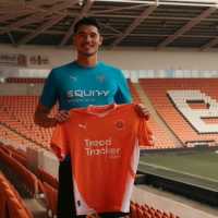 Dipinjamkan Ipswich ke Blackpool, Elkan Baggott Batal Main di Premier League