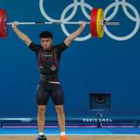 Indonesia Raih Emas Kedua Olimpiade dari Rizki Juniansyah di Cabang Angkat Besi