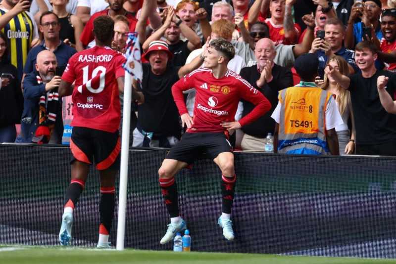     Manchester City vs Manchester United: Alejandro Garnacho mencetak gol pertama untuk Setan Merah