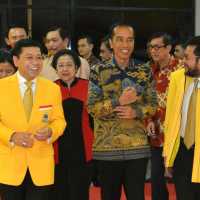 Respons Jokowi Soal Peluang Jadi Ketua Dewan Pembina Golkar