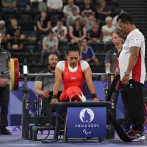 Angkat Berat Paralimpiade Paris 2024: Ni Nengah Gagal Raih Medali tapi Cetak Rekor