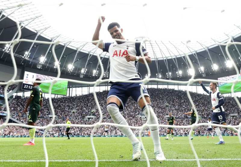     Tottenham Hotspur vs Brentford 3-1: Dominic Solanke mencetak gol pertama bagi Spurs (premierleague.com)