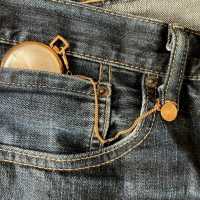 Ternyata Ini Fungsi Awal Kantong Kecil di Celana Jeans, Bukan Buat Simpan Koin