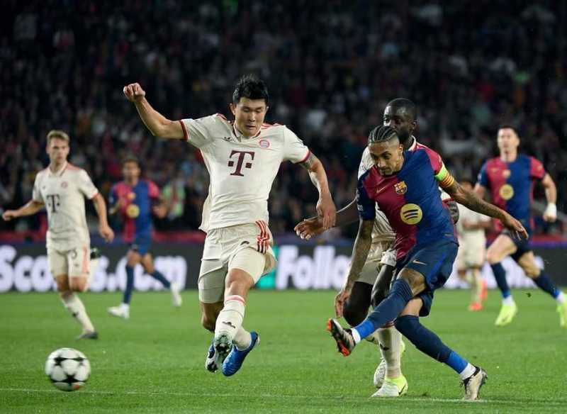     Barcelona vs Bayern Munchen: Rapinha mencetak hattrick untuk membawa Blaugrana meraih kemenangan perdana dalam 9 tahun atas Bayern Munchen (uefa.com)