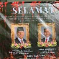 Kronologi BEM FISIP Unair Dibekukan Gegara Karangan Bunga "Satire" ke Prabowo-Gibran