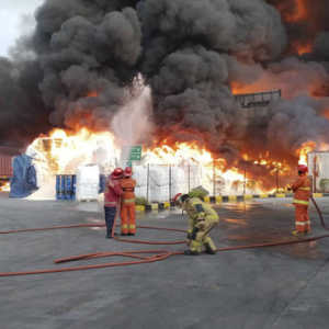 Kebakaran Pabrik Minyak PT Priscolin di Medan Satria Bekasi: 9 Tewas, 4 Luka-luka