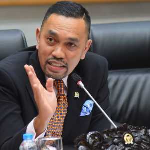 Tak Ada Istilah Non-aktif di DPR, Ahmad Sahroni Hingga Eko Patrio Masih Terima Gaji