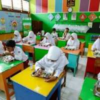 Program Makan Bergizi Gratis Diragukan, Prabowo: Uangnya Ada Bung