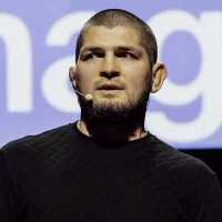 Tak Minta Maaf, Maskapai Klarifikasi Usir Khabib Nurmagomedov dan Kembalikan Tiket