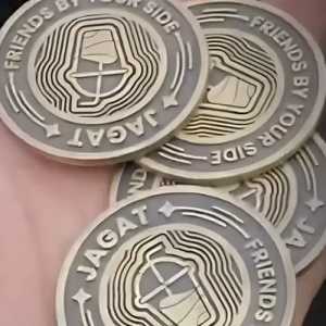 Viral Warga Berburu Koin Via Aplikasi Jagat Hingga Rusak Taman, Fenomena Apa?