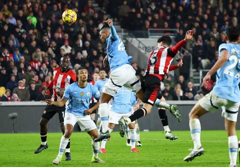     Brentford vs Manchester City: Gol Christian Norgaard di menit 90+2 membatalkan kemenangan Man City yang sebelumnya telah unggul dua gol (premierleague.com)