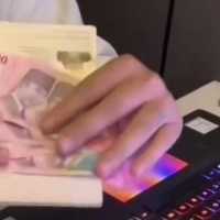 WN China yang Bikin Video Selipkan Rp500 Ribu di Paspor Ditangkap