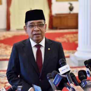 Menko Pratikno Sentil Deddy Corbuzier yang Semprot Anak SD Pea Gegara MBG