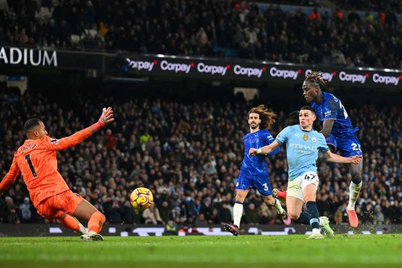     Manchester City vs Chelsea: Phil Foden mencetak gol ketiga City  (premierleague.com)