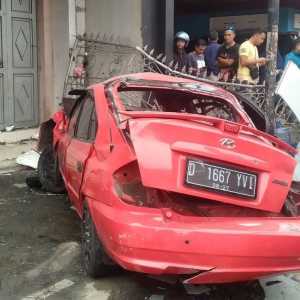 Video CCTV Momen Kecelakaan Maut Jatinangor, Mobil Hyundai Terbang Hantam Jukir BRI