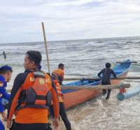 Petaka di Pantai Drini: 13 Siswa SMP Mojokerto Terseret Arus Rip Current, 3 Tewas