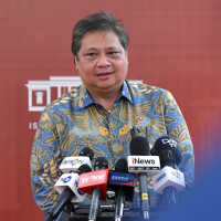 Ada Kabar THR dan Gaji ke-13 ASN Tak Cair 100%, Ini Kata Airlangga