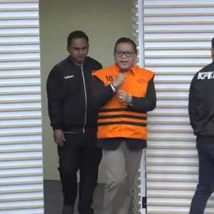 Hasto Kristiyanto Didakwa Halangi KPK Tangkap Harun Masiku