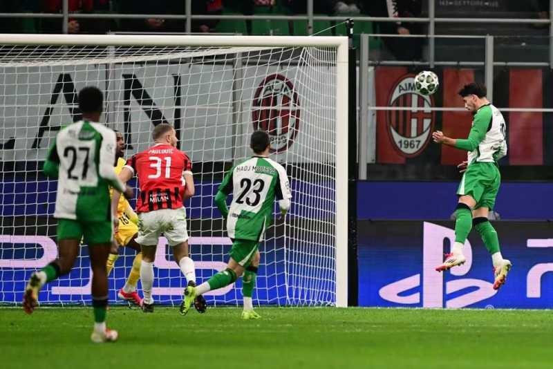     AC Milan vs Feyenoord: Gol Julian Carranza membawa Feyenoord lolos ke 16 Besar Liga Champions usai mengalahkan Milan (uefa.com)