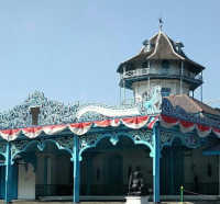 Heboh Putra Mahkota keraton Surakarta Cuit "Nyesel Gabung Republik"