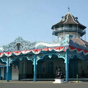 Heboh Putra Mahkota keraton Surakarta Cuit "Nyesel Gabung Republik"