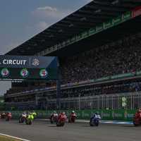 MotoGP Prancis 2025: Quartararo Pole Positions, Ungguli Kakak-Adik Marquez